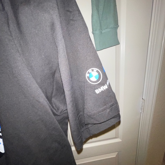 Authentic BMW/ PUMA COLAB t-shirt, never worn limited release - Picture 9 of 12